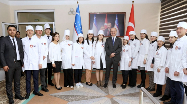YÖK Başkanı Özvar’a Özbekistan’da 'Fahri Profesörlük' unvanı verildi